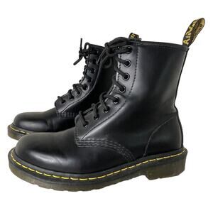 Dr. Martens 1460 8-Eye Lace Up Black Smooth Leather Boots Women US 6 | UK 4